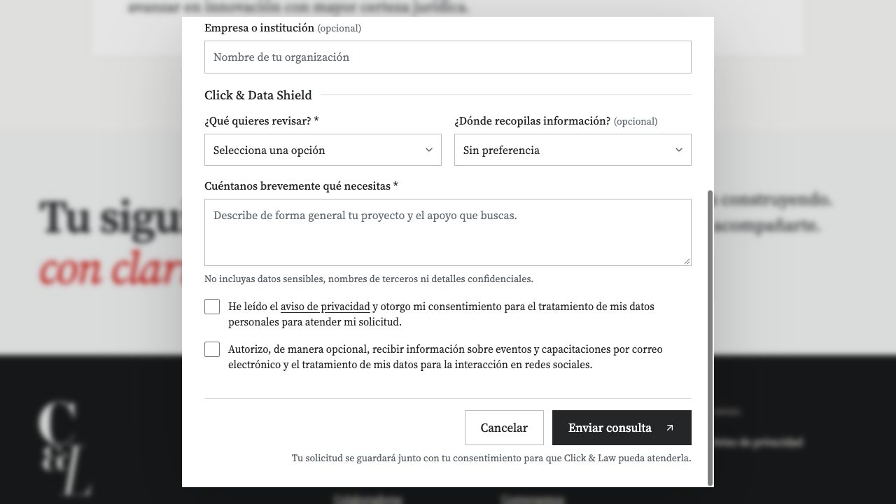 Consulta de Click & Data Shield con campos vacíos, aviso de privacidad y casillas independientes de aceptación principal y autorización opcional.